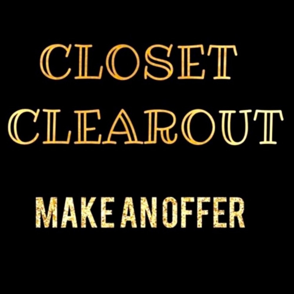 CLOSET CLEAR OUT!!  30% off $30 or more 
+ $4.99 shipping!!!!